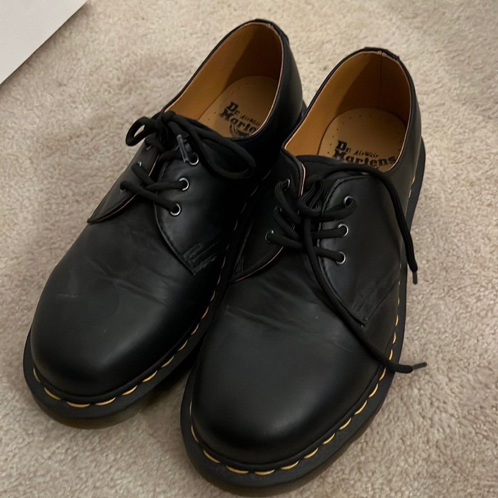 Dr. Martins Smooth Shoes- NEW
